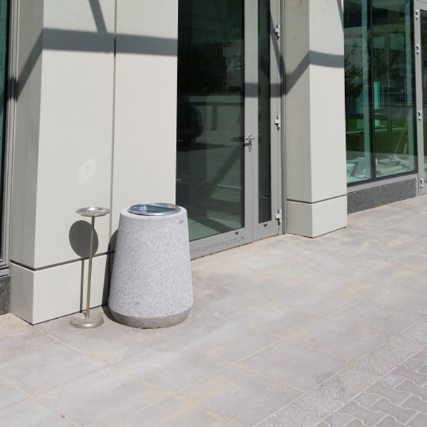 Cos stradal conic din beton UM388