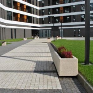 Jardiniera dreptunghiulara din beton de diverse marimi UM360