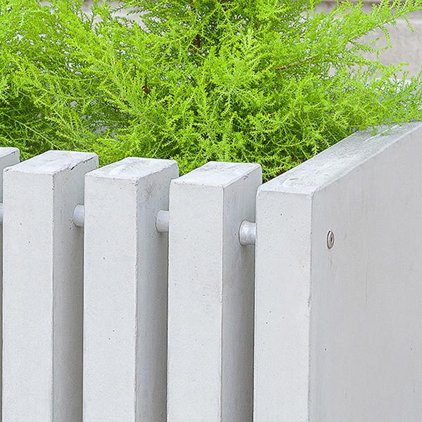 Jardiniera stradala din beton - imagine 2