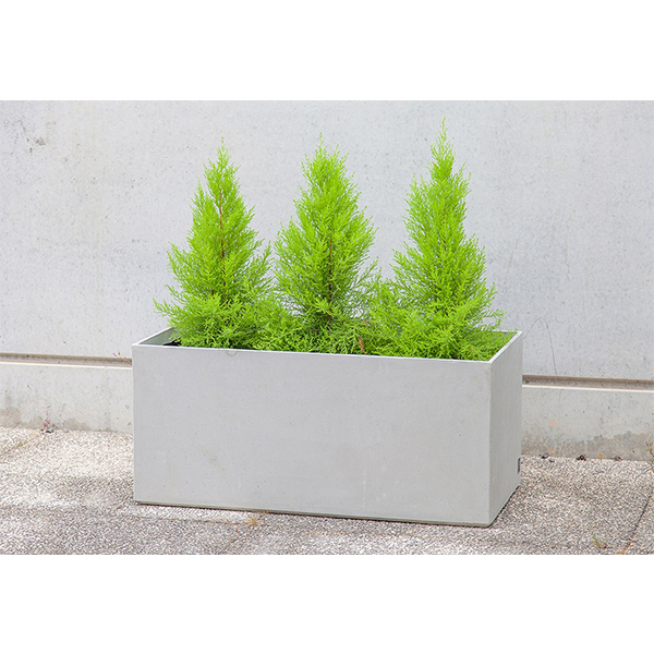 Jardiniera dreptunghiulara din beton