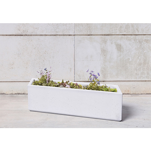 Jardiniera oblica din beton