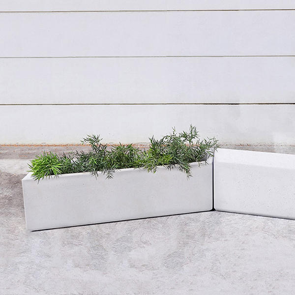 Jardiniera din beton cu forma oblica - imagine 2
