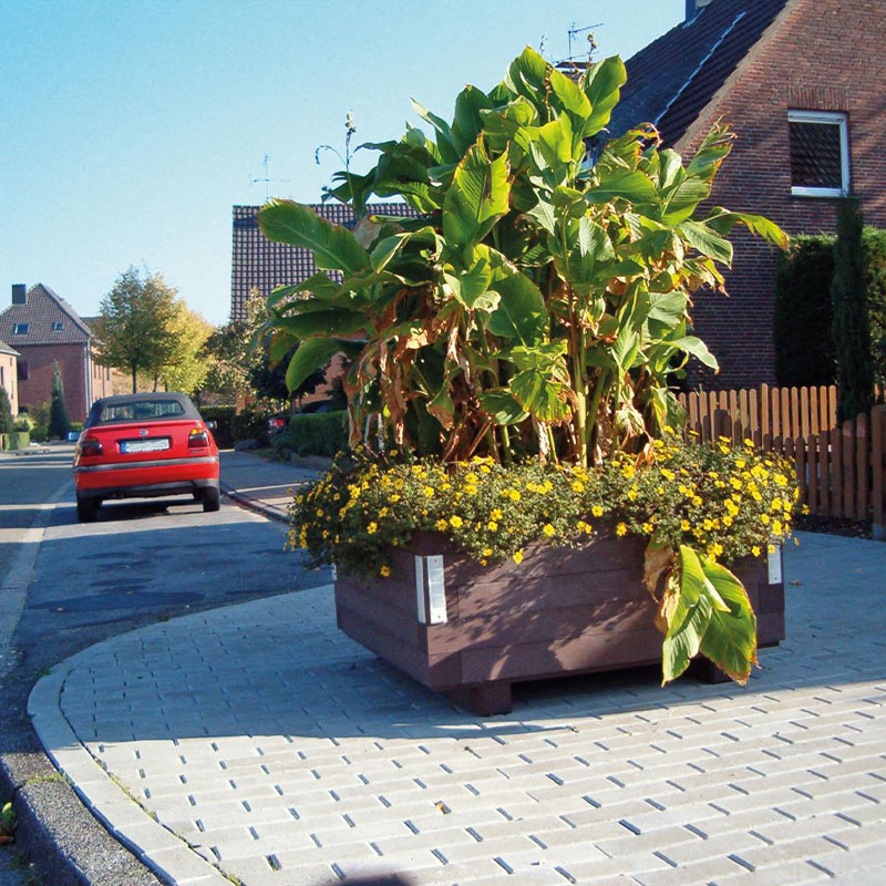 Jardiniera stradala din plastic reciclat - imagine 3