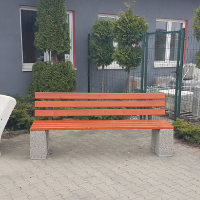 Banca cu picioare din beton si sezut si spatar din lemn diverse modele UM2036