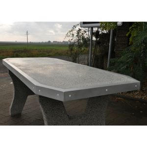 Masa dreptunghiulara cu picioare din beton si blat din lemn sau beton UM2061
