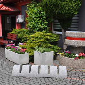 Rastel din beton pentru 5 biciclete UM2083 spatii publice si private