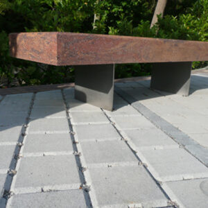 Banca din beton cu picioare din inox anticoroziv si cu sau fara cotiere UM2529