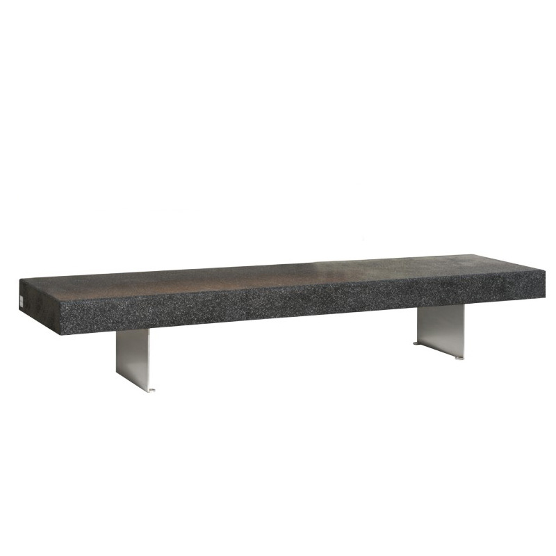 banca-din-beton-cu-picioare-galvanizate-sau-din-inox-si-spatar-lemn-um2530