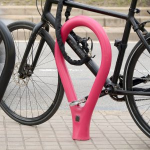 Rastel biciclete din beton acoperit cu polietilena UM3329 oras