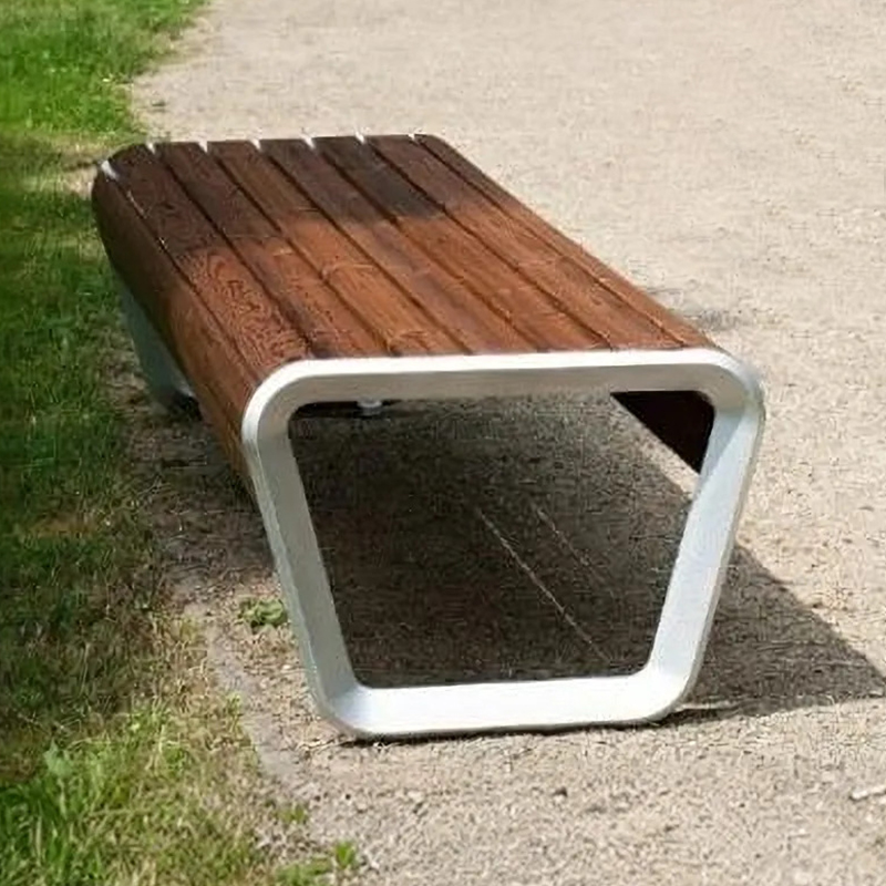 Banca stradala din aluminiu UM3212, oferita de Urban Market SRL