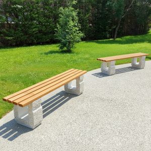 Banca stradala din beton cu sezut din lemn UMF106 parc