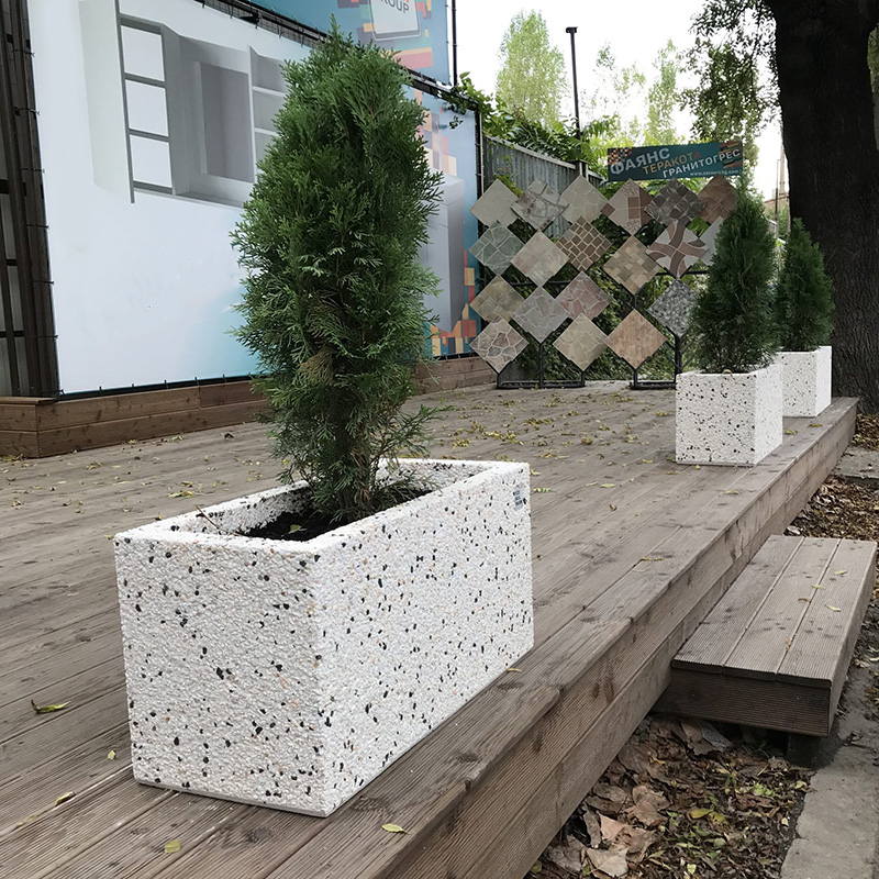 Jardiniera stradala beton UMK300