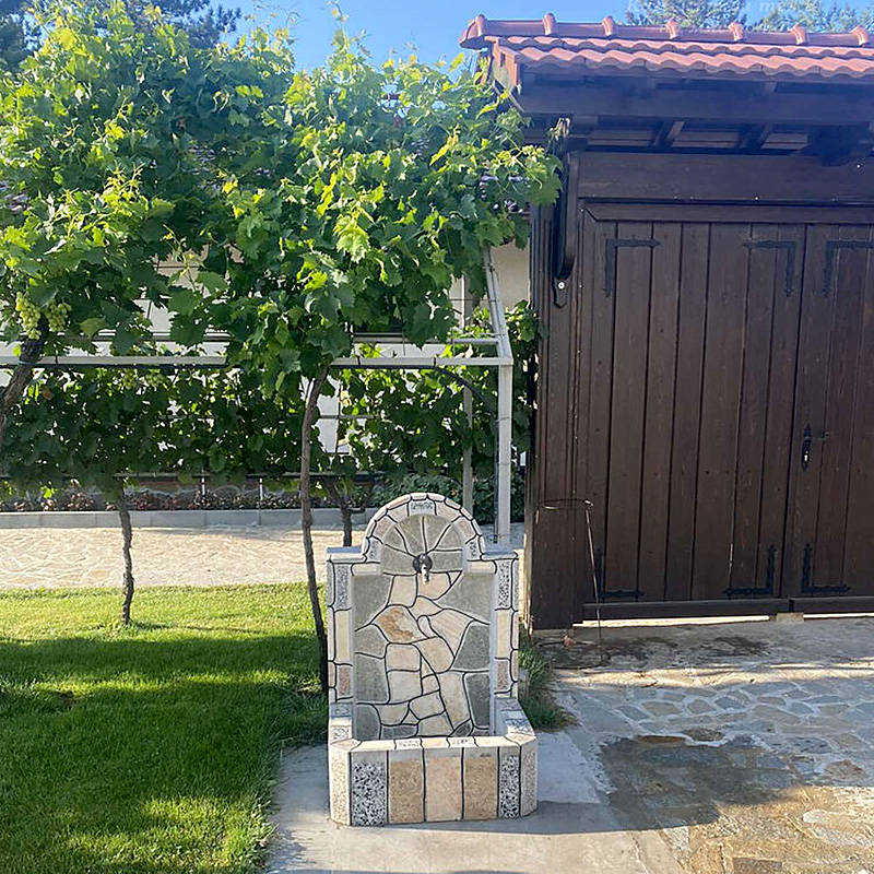 Fantana de gradina cu lavoar dreptunghiular UMR107