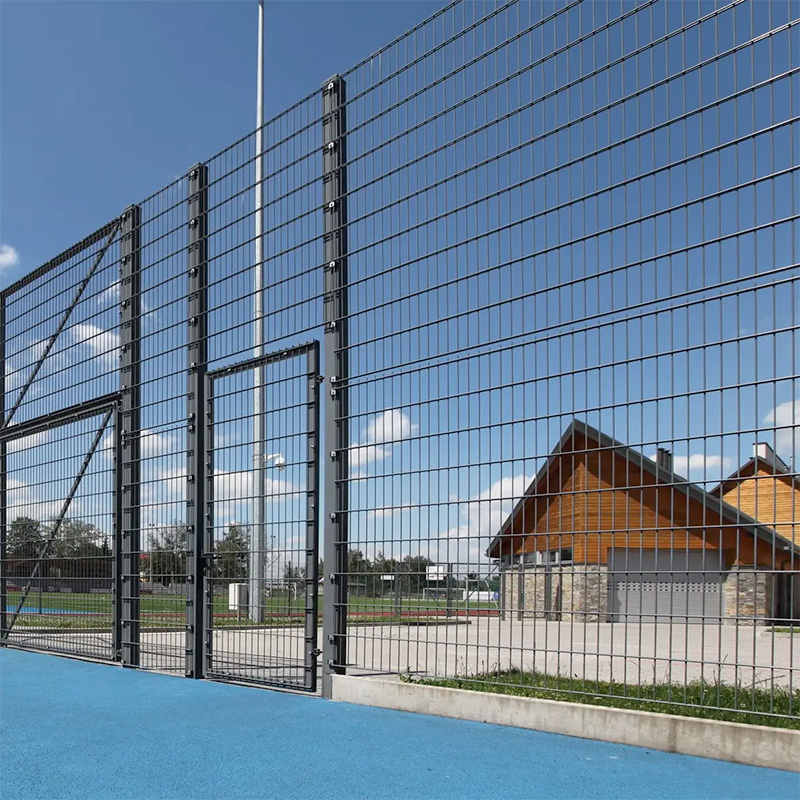 Gard imprejmuire din panouri dublu fir PVC gri antracit UM1582 locuinta