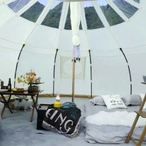 Cort glamping UMV14 cedere panoramica cer