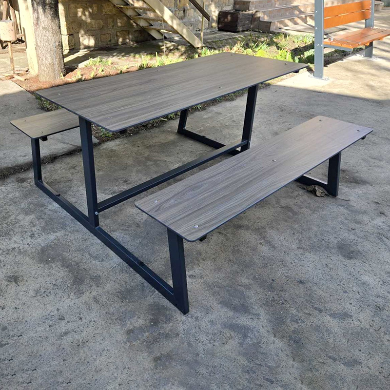 Masa de picnic cu banci UM1151